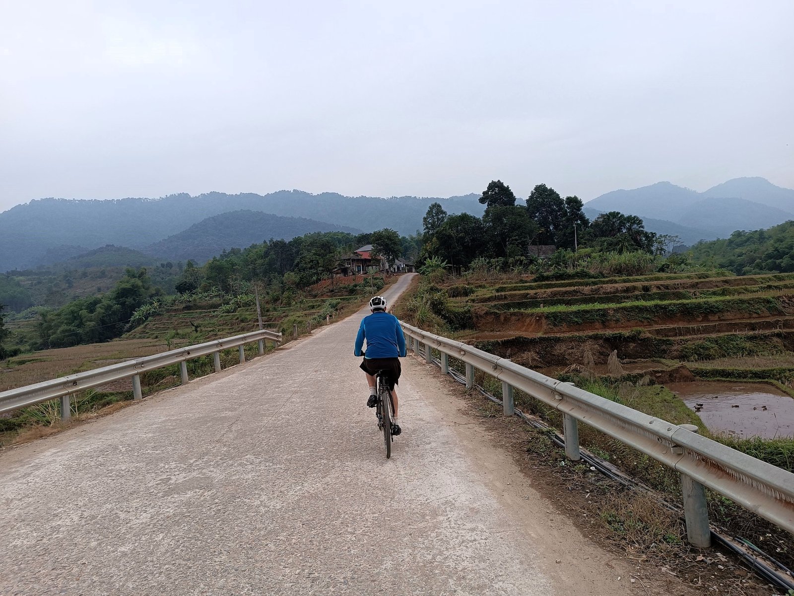 Bicycle Tour Hanoi Mai Chau Pu Luong 4 Days